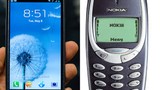 Nokia “cục gạch” khiến Galaxy SIV “bẽ mặt“