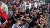 Trắng đêm xếp hàng mua vé trận Việt Nam- Arsenal