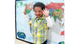 Khâm phục cậu bé 2 tuổi thuộc lòng bản đồ thế giới
