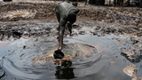 Cuộc sống công nhân khai thác dầu trái phép ở Nigeria