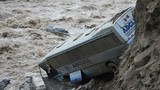 Cảnh tượng lở đất và lũ lụt kinh hoàng ở Peru