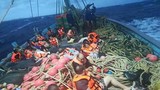 Sóng đánh lật tàu du lịch ở Thái Lan, 49 người mất tích