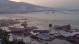 Kinh hoàng động đất, sóng thần tấn công Indonesia