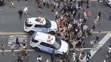 Cảnh sát tông xe vào đám đông biểu tình ở Mỹ gây sốc