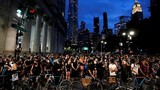 "Cơn ác mộng" ở thành phố New York: COVID-19, biểu tình và chết chóc