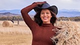 Mê mẩn siêu mẫu Mỹ có nụ cười thiên thần tỏa nắng Emily DiDonato