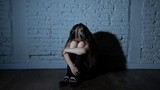 Ở nhà một mình, bé gái 14 tuổi bị bắt cóc rồi cưỡng hiếp