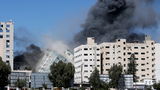 Tên lửa Israel đánh sập tòa nhà đặt văn phòng AP, Al Jazeera ở Gaza