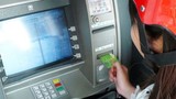 Cảnh báo “hơi thở của quỷ” thôi miên người rút tiền ở cây ATM
