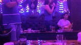 Những gam màu đen tối chốn karaoke biến thành "động thiên đường"
