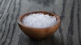 Vì sao nhà giàu thích tích trữ muối, đặc biệt đặt ở góc nhà? 