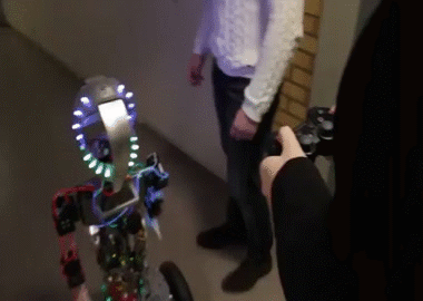 Robot nhảy múa như con người 