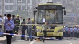 Xe buýt Trung Quốc bị đốt cháy, 78 người thương vong