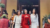 Chi Pu bị chỉ trích khi đi chùa đầu năm mới nhưng lại diện váy ngắn