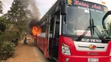 Đắk Lắk: Xe khách giường nằm bốc cháy dữ dội do kẹt phanh