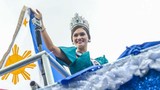 Hoa hậu Hoàn vũ 2015 rạng rỡ diễu hành tại quê nhà