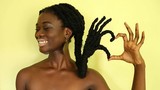 Tác phẩm tạo hình mái tóc siêu độc đáo của cô gái da đen