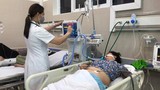 Nắng nóng, một phụ nữ ở Hà Nội nhập viện vì đứt mạch máu não