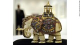 Những món đồ cổ siêu đắt được làm từ ngà voi