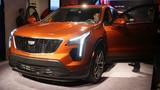 Cadillac XT4 2019 giá hơn 815 triệu đồng “đấu” Mercedes GLA