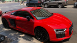 Siêu xe Audi R8 V10 Plus đỏ rực dưới nắng Sài Gòn