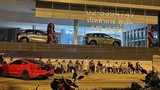 Hàng trăm khách Thái xuyên đêm chờ mua BYD Atto 3 của Trung Quốc