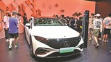 Mercedes-EQS đang giảm giá kịch sàn tại Trung Quốc vì quá ế