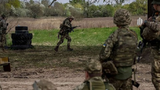 Mỹ sẽ giảm hỗ trợ và thuyết phục Ukraine ngừng bắn?