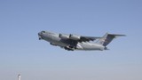 Máy bay vận tải C-17 Mỹ bất ngờ bốc cháy