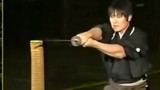 Kiếm sĩ Samurai hàng đầu Nhật Bản chém đứt viên đạn