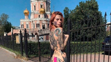 Nga: Phẫn nộ cô gái chụp ảnh khỏa thân trước nơi linh thiêng 