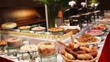 Mẹo ăn buffet không tăng cân của siêu mẫu Hà Anh