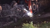 Xe khách tông xe tải trên cao tốc Pháp Vân: 21 người thương vong