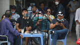Hàng chục YouTuber đến livestream phiên xử Tịnh Thất Bồng Lai
