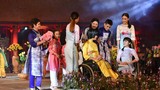 Ngọc Hân, NSND Minh Châu diễn thời trang cùng người khuyết tật