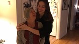 Giữa nghi vấn yêu, Hồ Ngọc Hà thân thiết với mẹ của Kim Lý