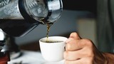 5 thói quen uống cà phê nguy hiểm người hiện đại nào cũng mắc