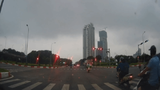 Video: Lỗi đếm ngược khiến nhiều phương tiện vượt đèn đỏ ở Hà Nội