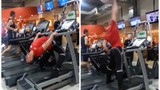 Phong cách tập gym quá độc đáo chẳng giống ai