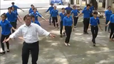 Thầy giáo "hot" nhất VBB và điệu nhảy “đàn gà con” gây sốt