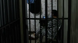 Cảm giác “bóc lịch” sau song sắt trong khách sạn nhà tù