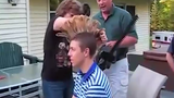 Video: Dùng cưa máy để cắt tóc cho con trai