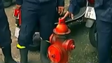Video: 400 trụ nước cứu hỏa ở Hà Nội không thể chữa cháy