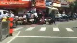 Dàn cảnh đâm xe, cướp của người đi đường ở Hà Nội