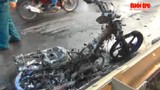 Yamaha Exciter bốc cháy dữ dội trên xa lộ Hà Nội