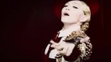 Mê mẩn vẻ đẹp không tuổi của nữ danh ca Madonna