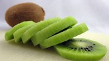 Lợi ích tuyệt vời không ngờ khi ăn quả kiwi