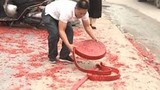 Đám cưới đốt pháo đỏ đường ở Hà Nội: Triệu tập một số người 