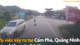 Video: Vượt thiếu quan sát, thanh niên đi xe máy suýt bị container "nuốt chửng"