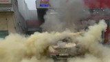 Video: Ô tô bốc cháy dữ dội ngay tại cây xăng